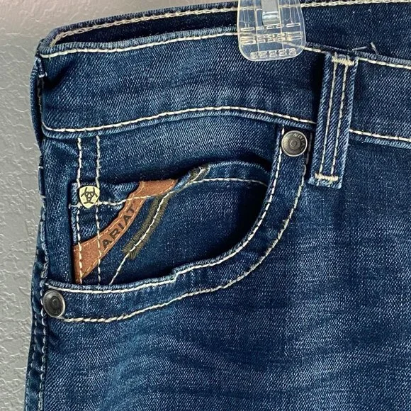 ARIAT Straight Fit Straight Leg M5 Size 34 X 30 Mens Denim Jeans - Loop Lock - Picture 3 of 16